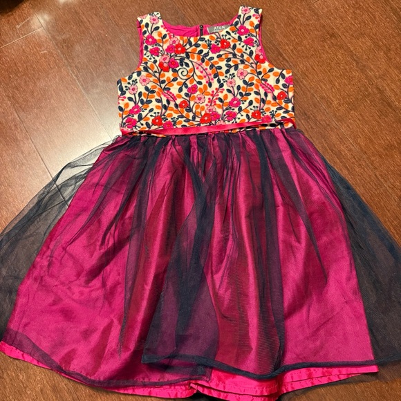 A.T.U.N. Dress - Picture 1 of 4